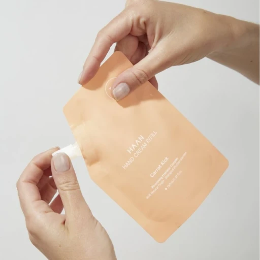 1785-2_haan-hand-cream-carrot-kick-refiller-aurio-03