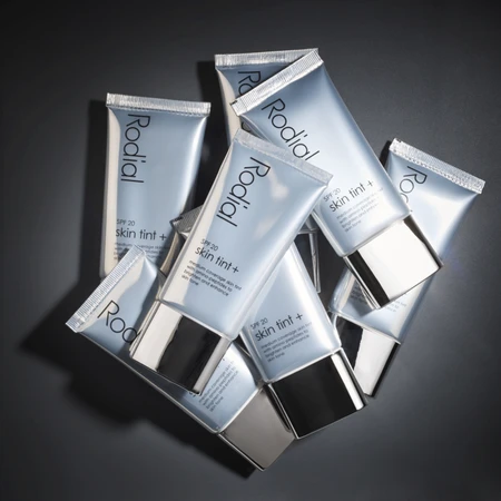 Skin Tint + SPF 20 Rio fluidný make-up