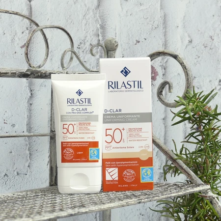 D-Clar tónovací ochranný krém s vysokými UV filtrami Light Color SPF 50+