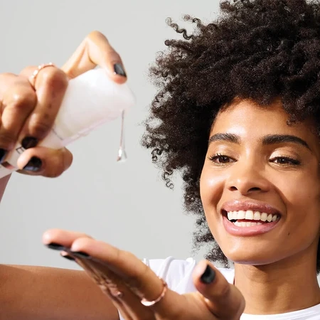 N°9 Bond Protector vyživujúce sérum na vlasy