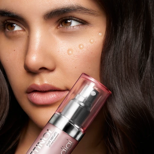 Rodial_Model-Shoot-2023-Retinol-Eye-Serum